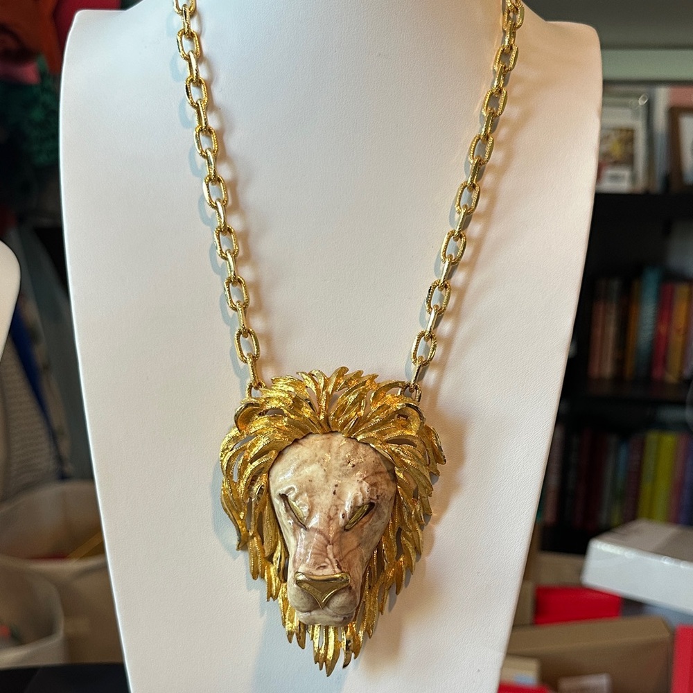 Authentic RAZZA Gold Lion